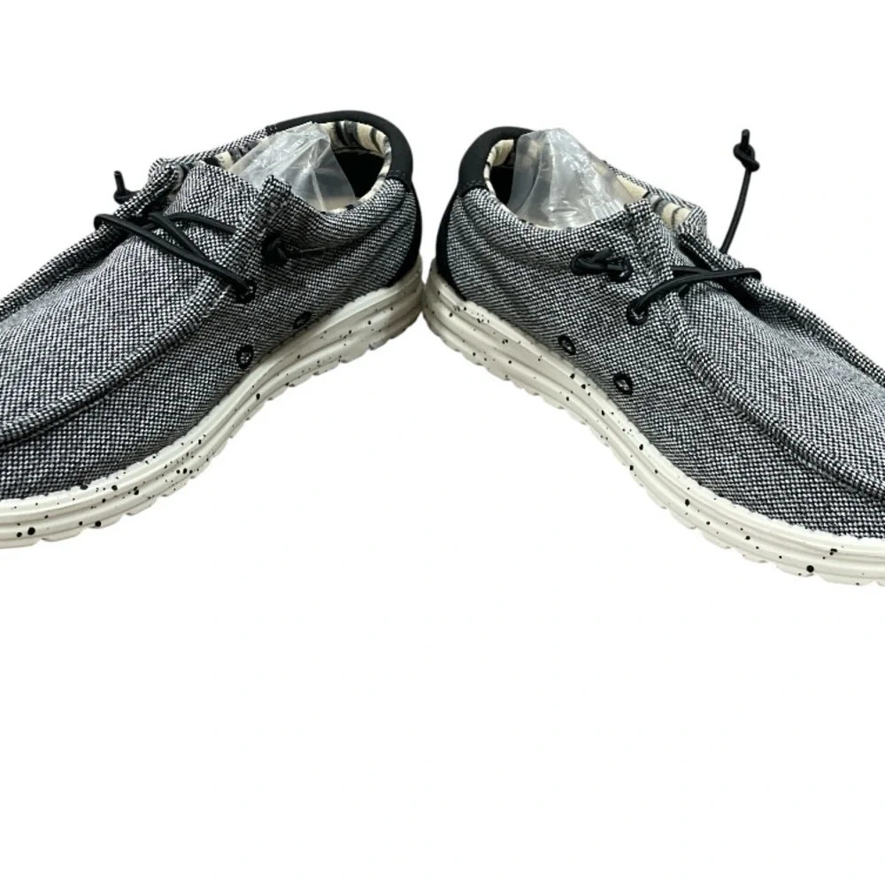 Men’s Gray Canvas Lace Up Casual Shoes Machine Washable Size 7 New in Box